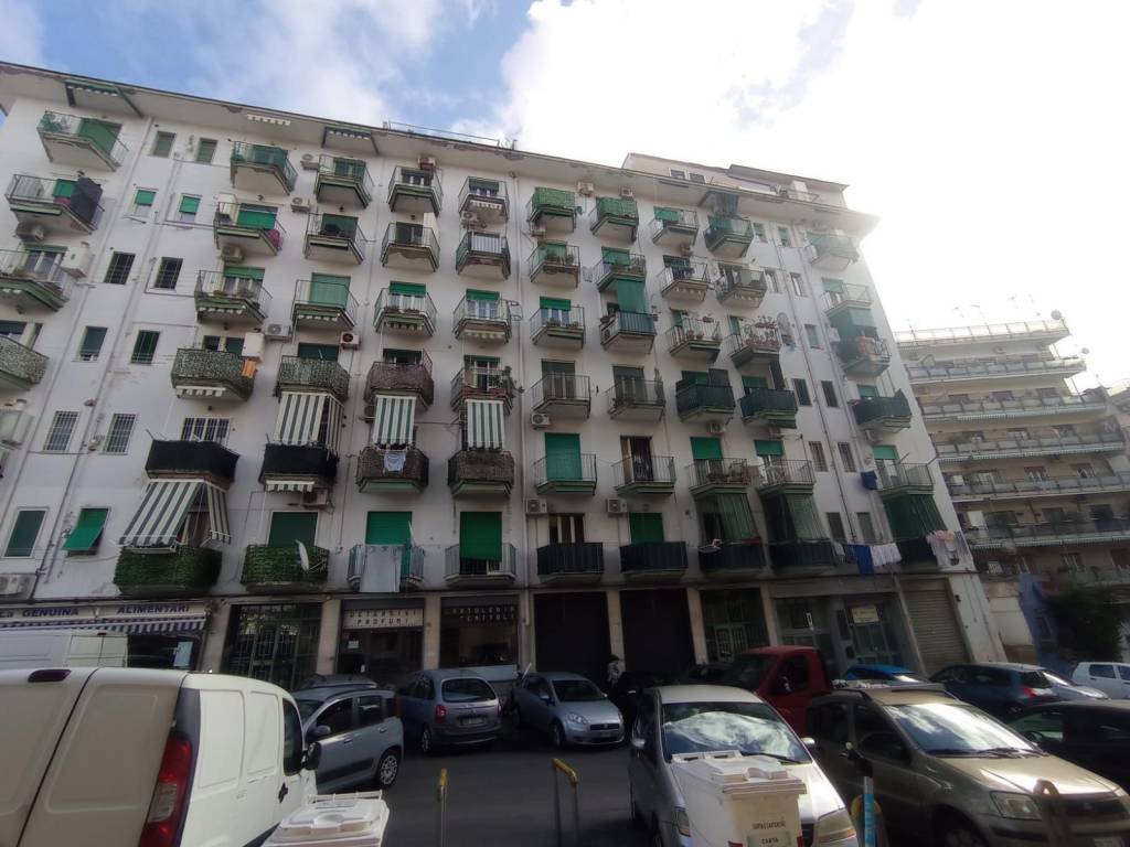 appartamento in vendita a Napoli in zona Fuorigrotta