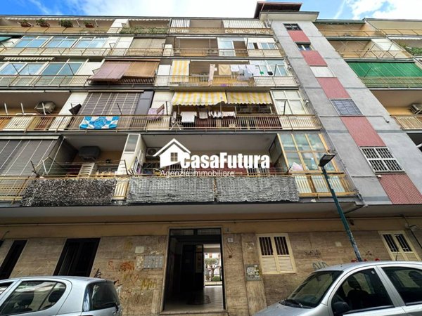 appartamento in vendita a Napoli in zona Secondigliano
