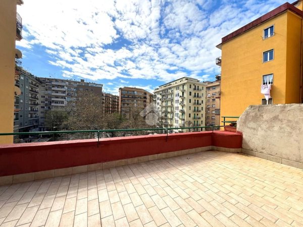 appartamento in vendita a Napoli in zona Arenella