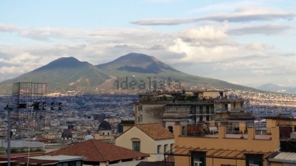 appartamento in vendita a Napoli in zona Avvocata
