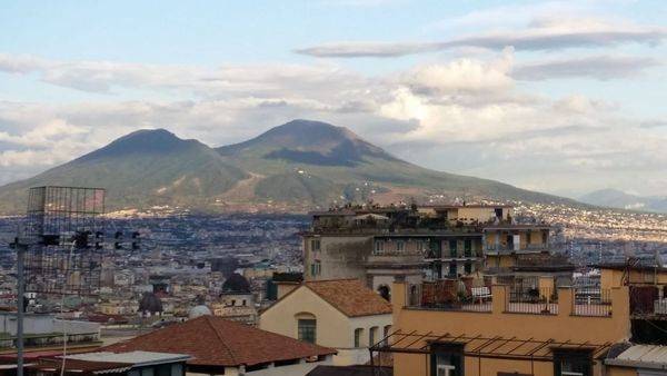 appartamento in vendita a Napoli in zona Avvocata