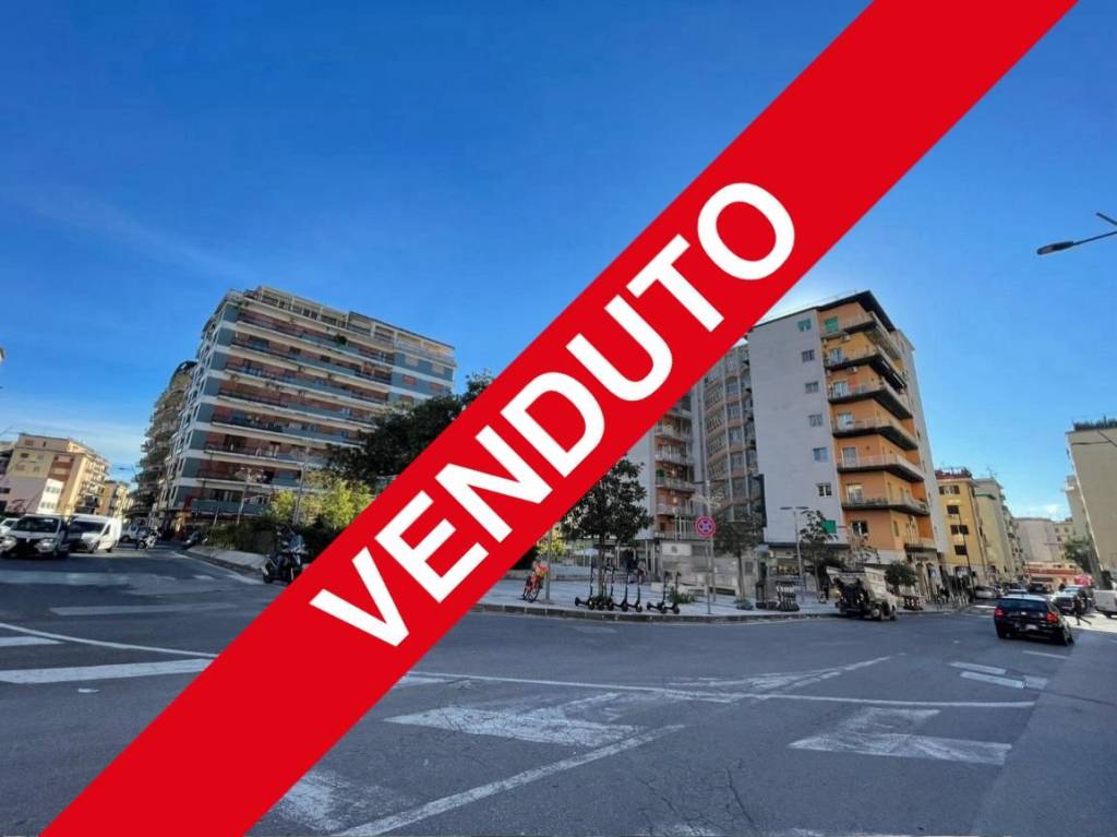 appartamento in vendita a Napoli in zona Arenella