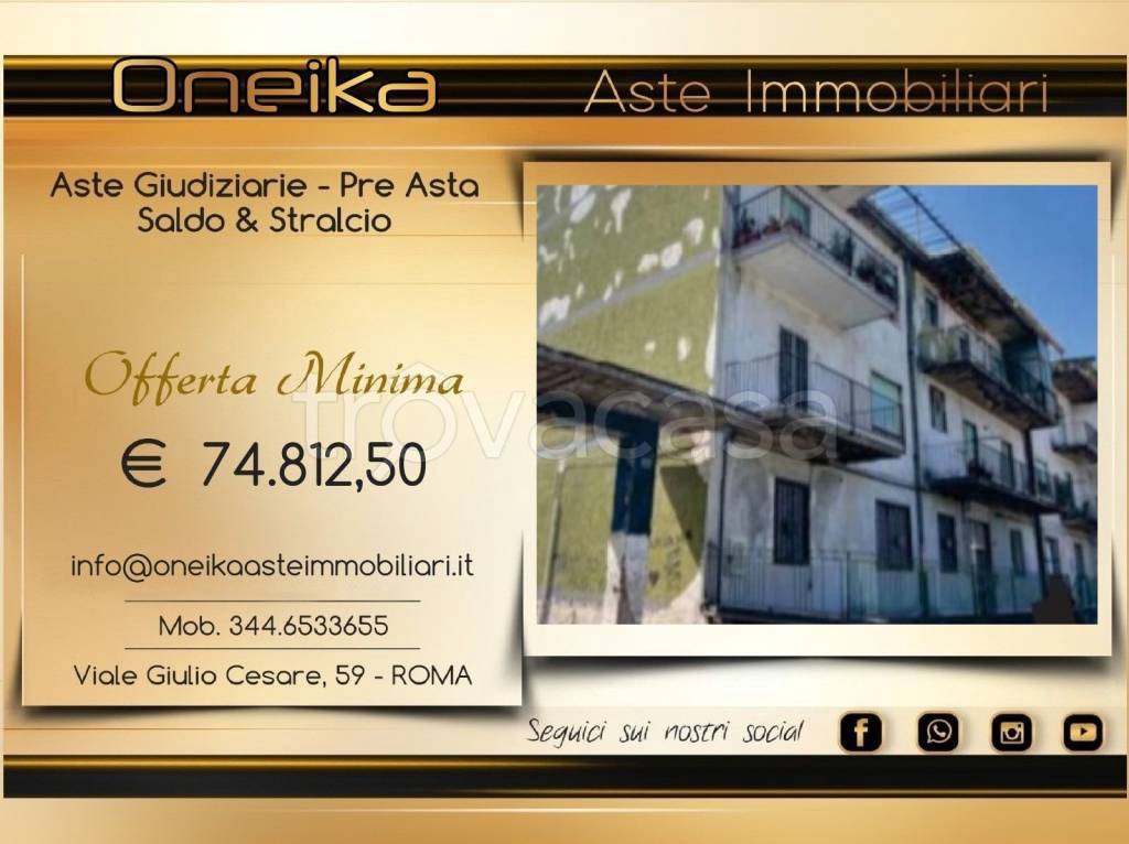 appartamento in vendita a Napoli in zona Barra