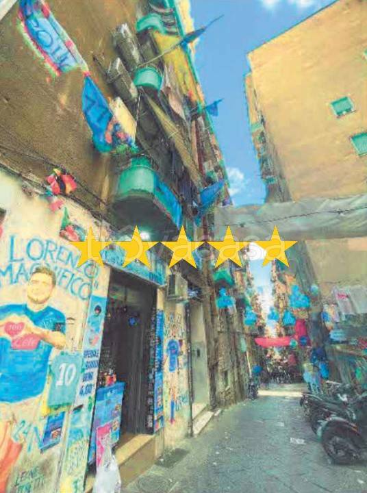 appartamento in vendita a Napoli in zona Montecalvario