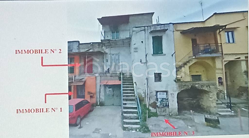 ufficio in vendita a Napoli in zona Pianura