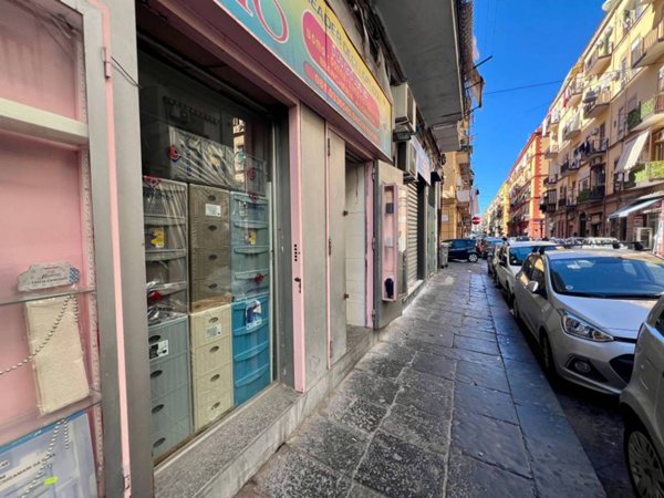 negozio in vendita a Napoli