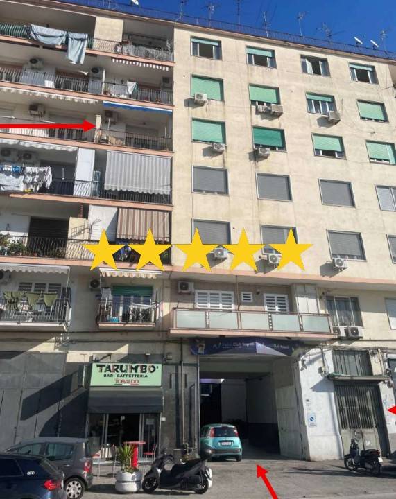 appartamento in vendita a Napoli in zona Fuorigrotta