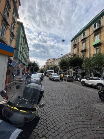 appartamento in vendita a Napoli in zona Stella