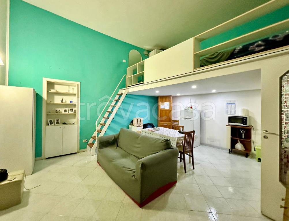 appartamento in vendita a Napoli in zona Posillipo
