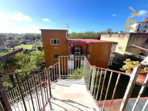 appartamento in vendita a Napoli in zona Piscinola