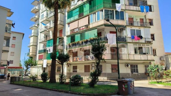 appartamento in vendita a Napoli in zona Bagnoli