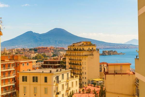appartamento in vendita a Napoli in zona Arenella
