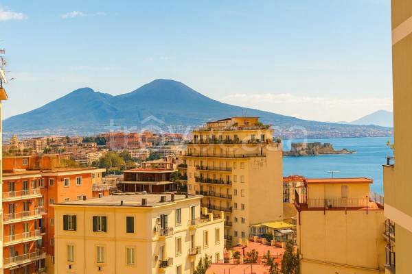 appartamento in vendita a Napoli in zona Vomero