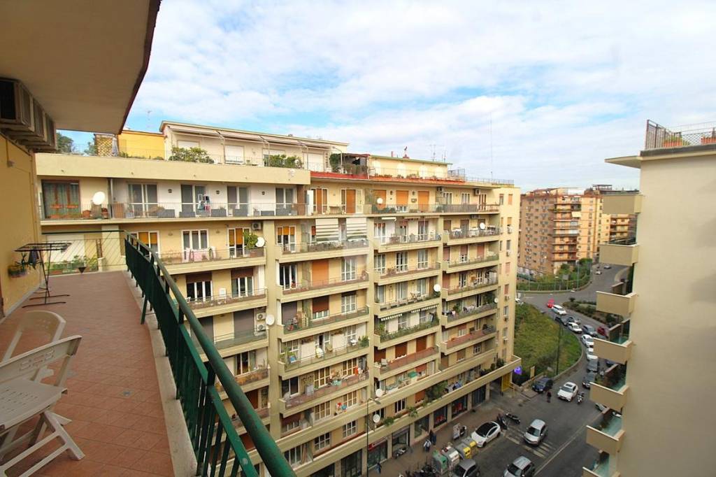 appartamento in vendita a Napoli in zona Vomero