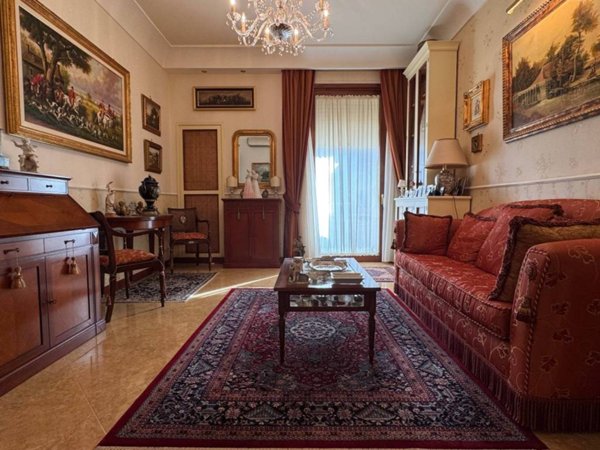 appartamento in vendita a Napoli in zona Arenella