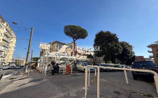 appartamento in vendita a Napoli in zona Capodimonte / Colli Aminei
