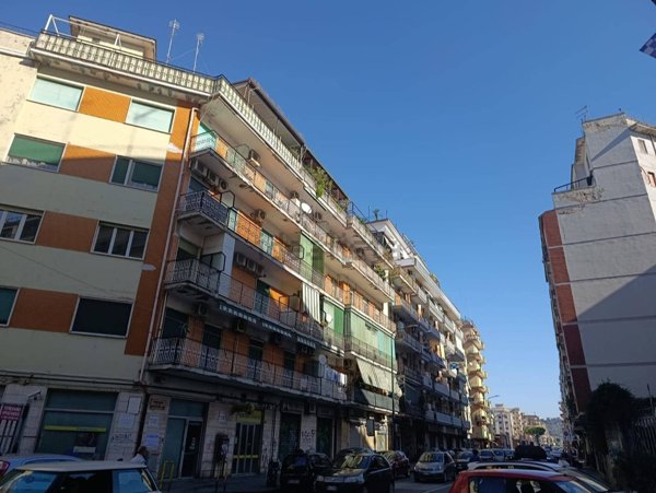 appartamento in vendita a Napoli in zona Fuorigrotta