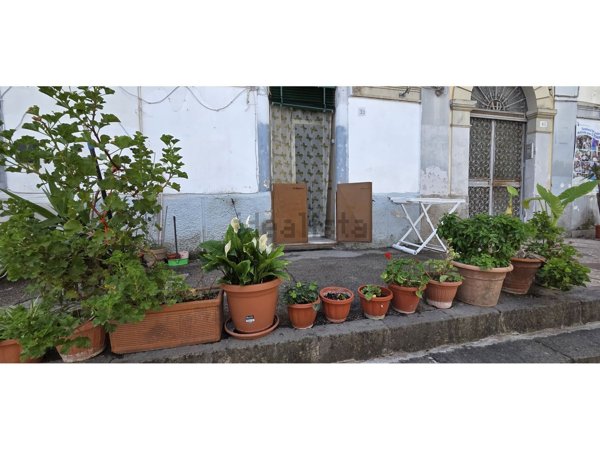 appartamento in vendita a Napoli in zona Fuorigrotta