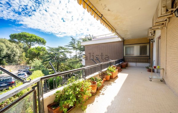 appartamento in vendita a Napoli in zona Posillipo