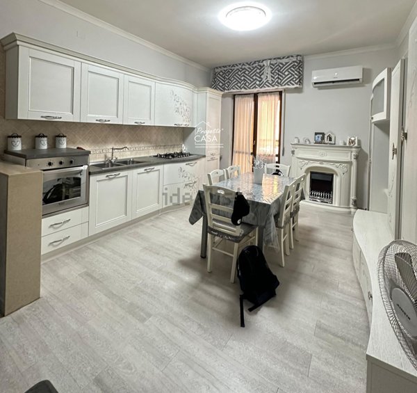 appartamento in vendita a Napoli in zona Barra