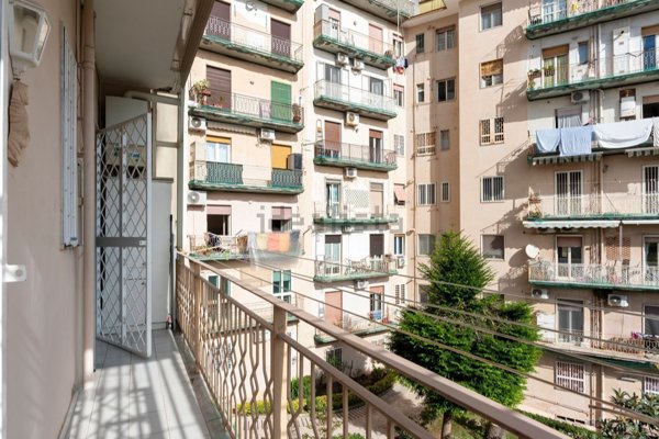 appartamento in vendita a Napoli in zona Arenella