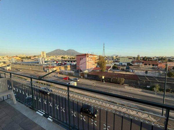 appartamento in vendita a Napoli in zona Barra