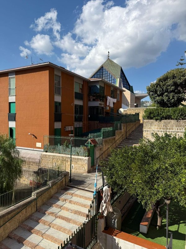 appartamento in vendita a Napoli in zona Soccavo