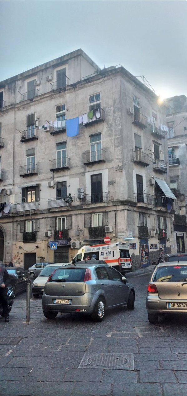 appartamento in vendita a Napoli in zona San Lorenzo