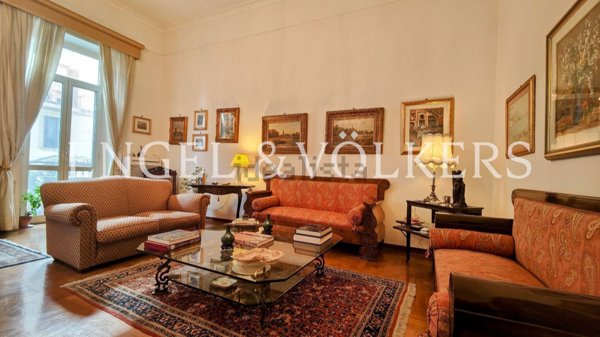 appartamento in vendita a Napoli in zona Arenella