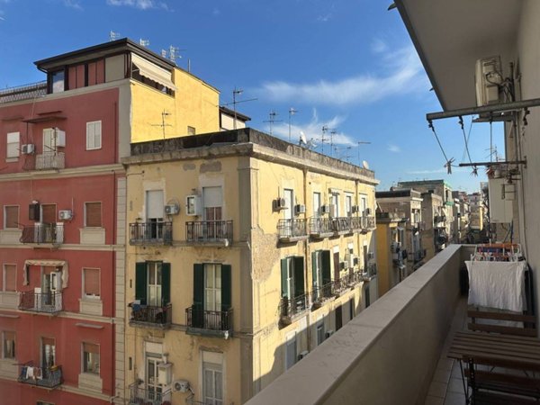 appartamento in vendita a Napoli in zona Mercato