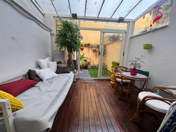 appartamento in vendita a Napoli in zona Chiaia