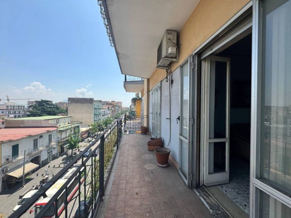 appartamento in vendita a Napoli in zona Secondigliano
