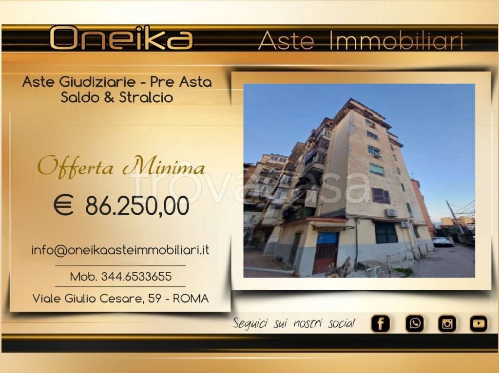 appartamento in vendita a Napoli in zona Bagnoli