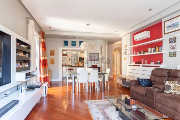 appartamento in vendita a Napoli in zona Vomero