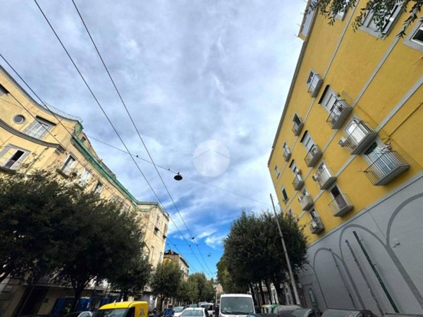 appartamento in vendita a Napoli in zona Stella