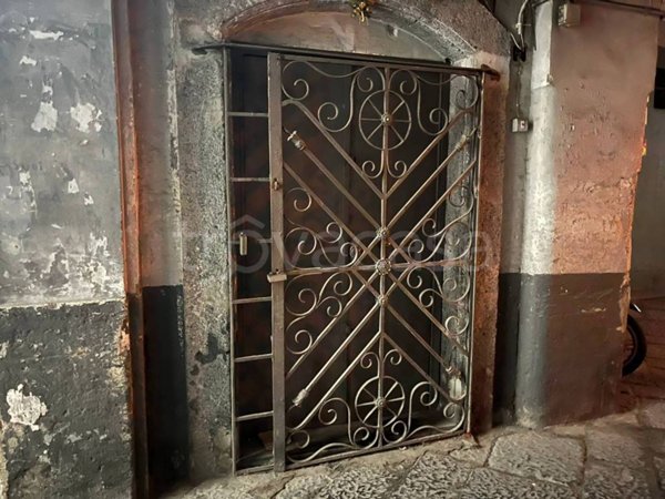 locale commerciale in vendita a Napoli