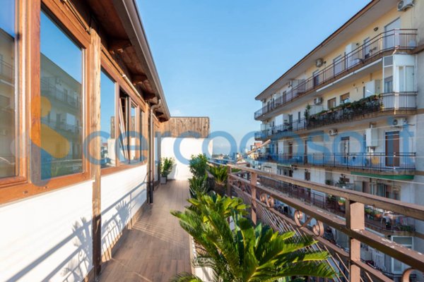 appartamento in vendita a Napoli in zona Fuorigrotta