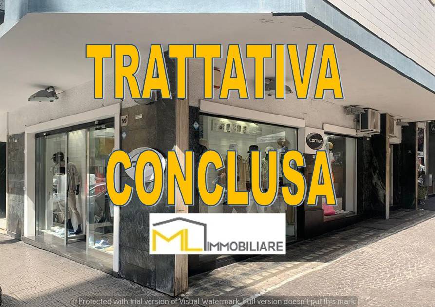 negozio in vendita a Napoli in zona Camaldoli