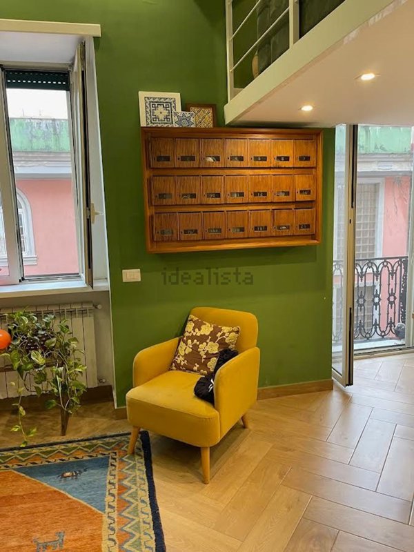 appartamento in vendita a Napoli in zona San Lorenzo