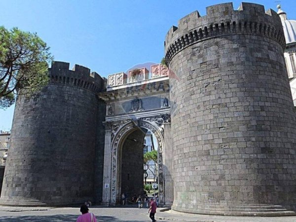 appartamento in vendita a Napoli in zona Pendino / San Giuseppe