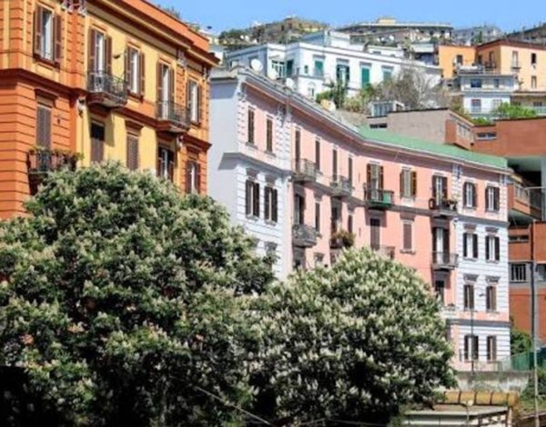 appartamento in vendita a Napoli in zona Vomero