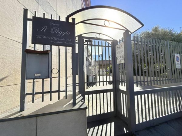 appartamento in vendita a Napoli in zona Poggioreale