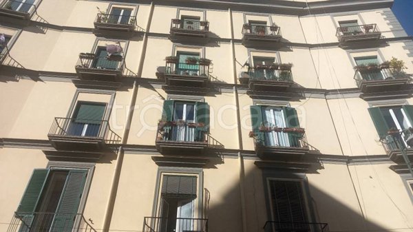 appartamento in vendita a Napoli in zona Chiaia
