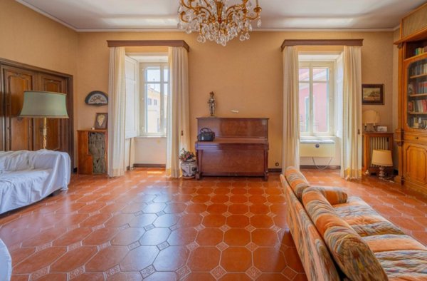 appartamento in vendita a Napoli in zona Vomero