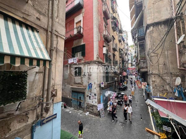 appartamento in vendita a Napoli in zona Stella