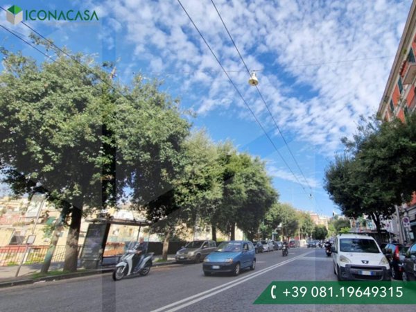 appartamento in vendita a Napoli in zona Stella