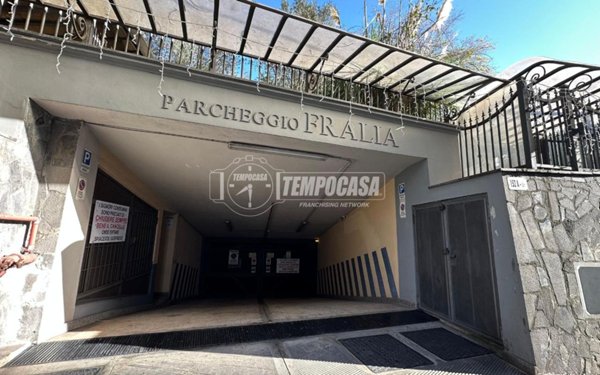 ufficio in vendita a Napoli in zona Fuorigrotta