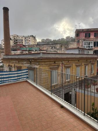 appartamento in vendita a Napoli in zona Chiaia