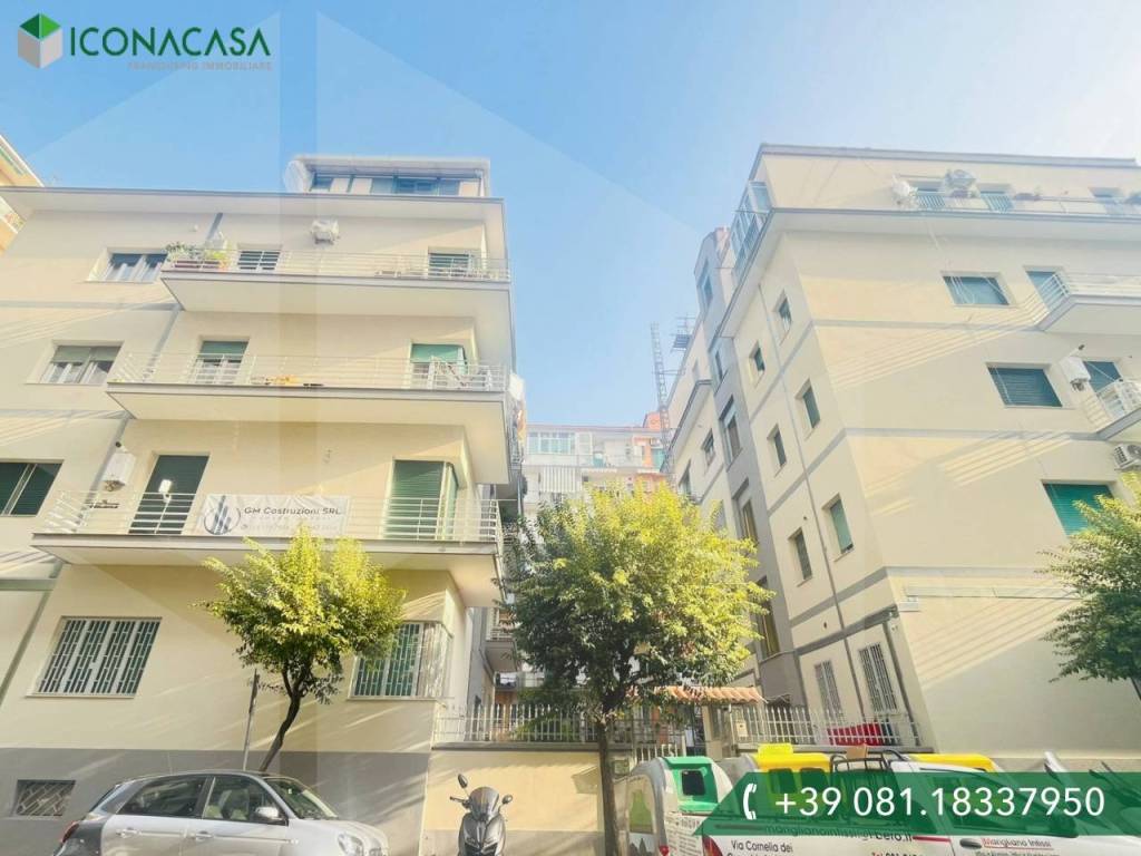 appartamento in vendita a Napoli in zona Arenella
