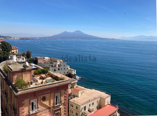 appartamento in vendita a Napoli in zona Posillipo